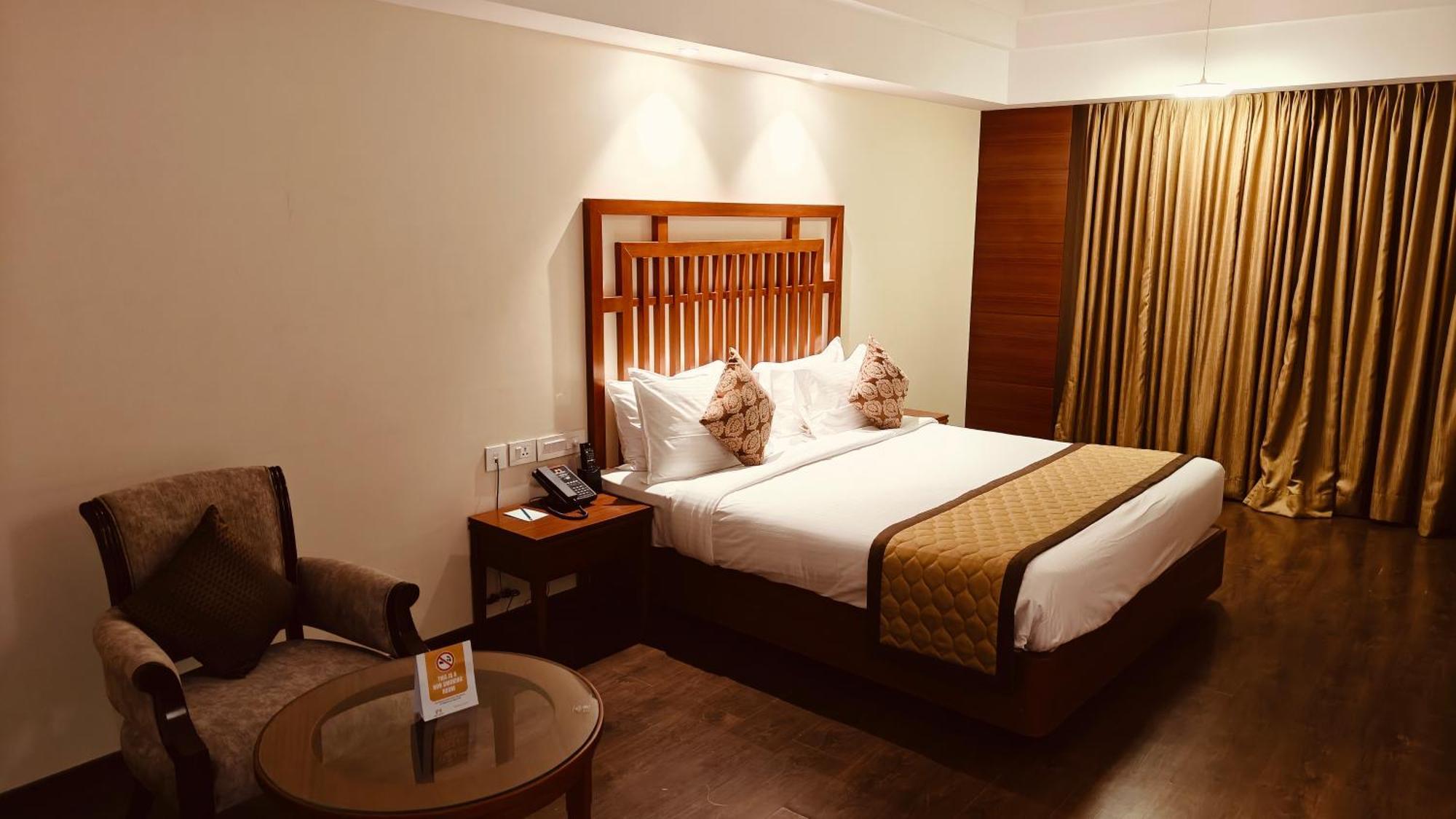 Mm Legacy - A Bergamont Hotel, Kanchipuram Exterior foto